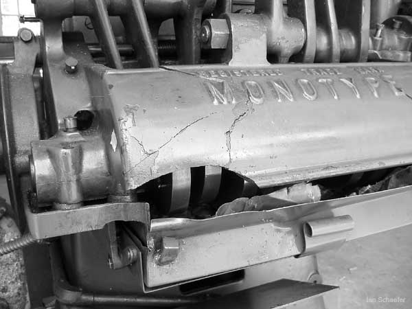CamShaftStand_OilPan3